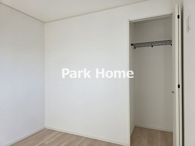 高知市中須賀町 第2 新築戸建ての収納|２F：4.5洋室①クローゼット