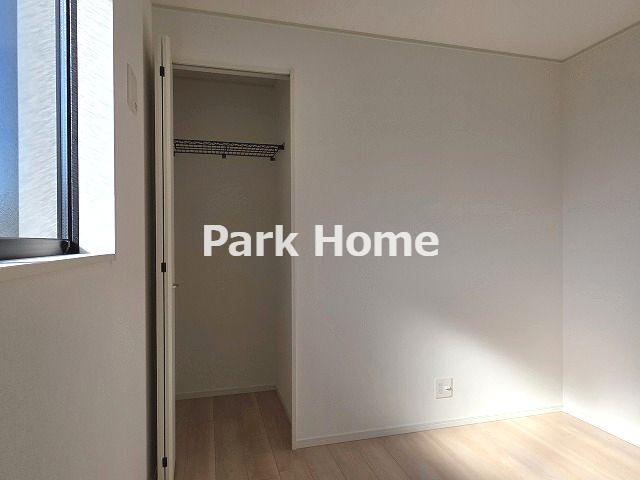 高知市中須賀町 第2 新築戸建ての収納|２F：4.5洋室②クローゼット