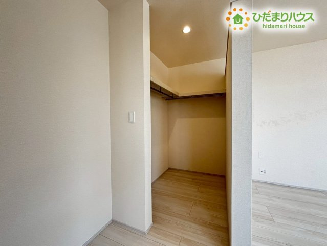 深谷市東方第2　新築一戸建て　リーブルガーデン　02の収納|夫婦の衣類がスッキリ収納できるWIC付き！！