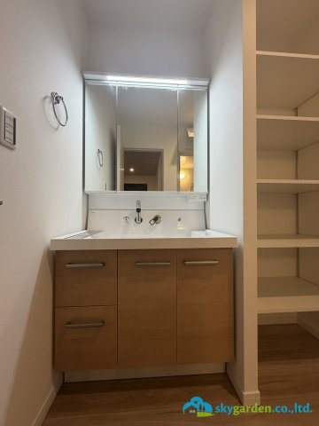 秦野市第1北矢名　新築戸建　全5棟1号棟の独立洗面台