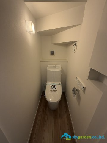 秦野市第1北矢名　新築戸建　全5棟1号棟のトイレ