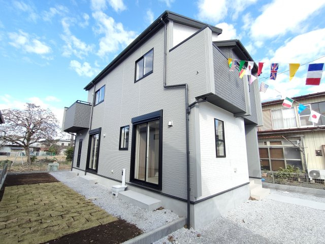 【BLOOMING GARDEN】　加須市大門町　全2邸の外観|〇1号棟〇
ライフステージに合わせて間取りを変えられる、間仕切り対応可能なお家です♪
2025年11月撮影