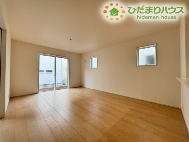 深谷市東方第2　新築一戸建て　リーブルガーデン　03の居間・リビング