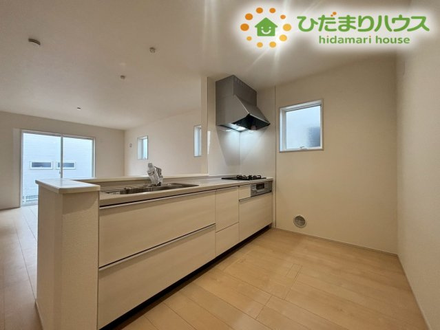 深谷市東方第2　新築一戸建て　リーブルガーデン　03のキッチン
