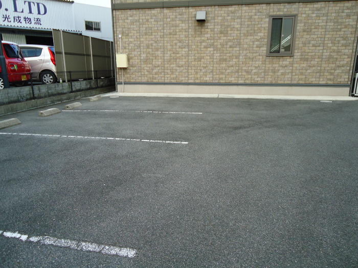 サンメゾン河村 Ⅱ棟の駐車場|駐車場