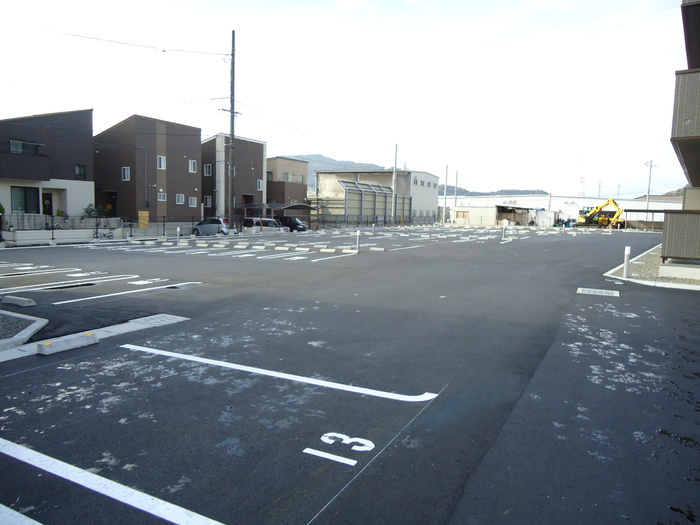ウィルコート潮音町 B棟の駐車場|駐車場