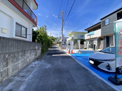 【前面道路含む現地写真】 | 沖縄市古謝（全2棟）ラスト1号棟 | ※南西側道路4.1m♪