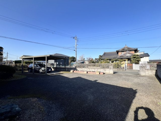 八代市本野町916　戸建の駐車場
