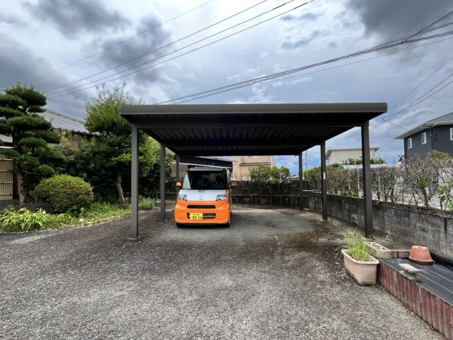 八代市本野町916　戸建の駐車場
