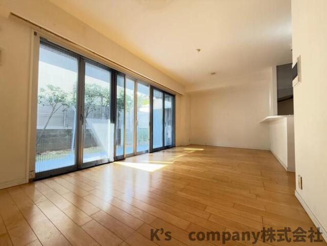 藤沢市鵠沼海岸２丁目　グランノエル鵠沼海岸の居間・リビング|リビングスペース◇