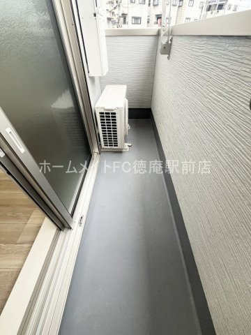 フジパレス稲田本町のバルコニー