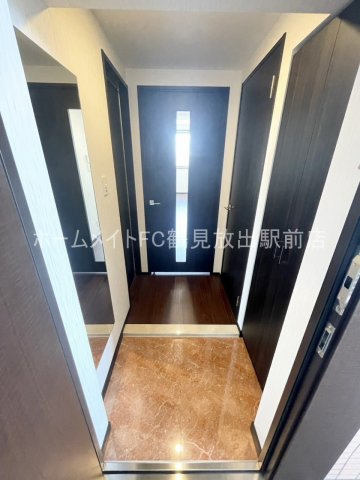 東大阪市長田中１丁目の賃貸マンションの玄関
