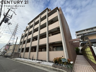 宅配ボックス付きで不在時にも便利！
