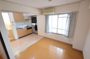 ＮＤビルハイツの居間