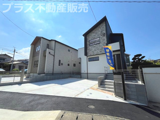 【外観】 | 現地写真。プラス不動産販売なら、現場の全ての棟をまとめてご見学頂けます。