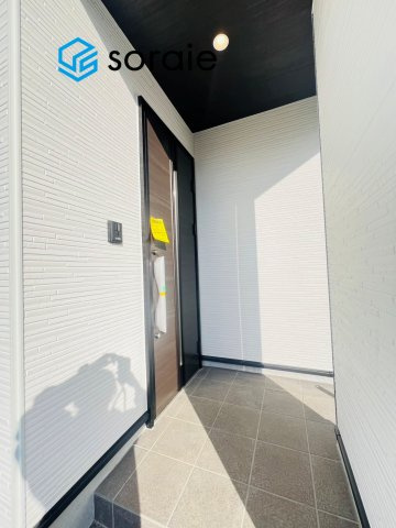 川越市山田1期　全2棟　クラフトピットの玄関|令和7年11月4日撮影。