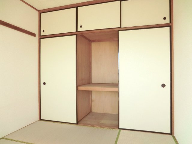 ホワイトオークヴィラ中尾台の収納|別室参考写真です。
