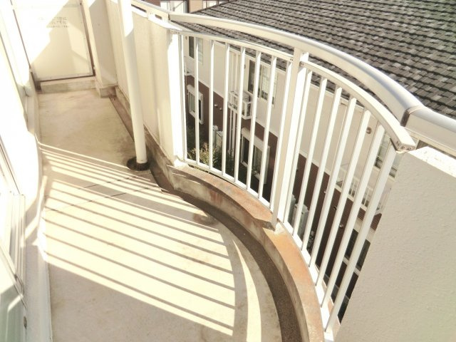 ホワイトオークヴィラ中尾台のバルコニー|別室参考写真です。