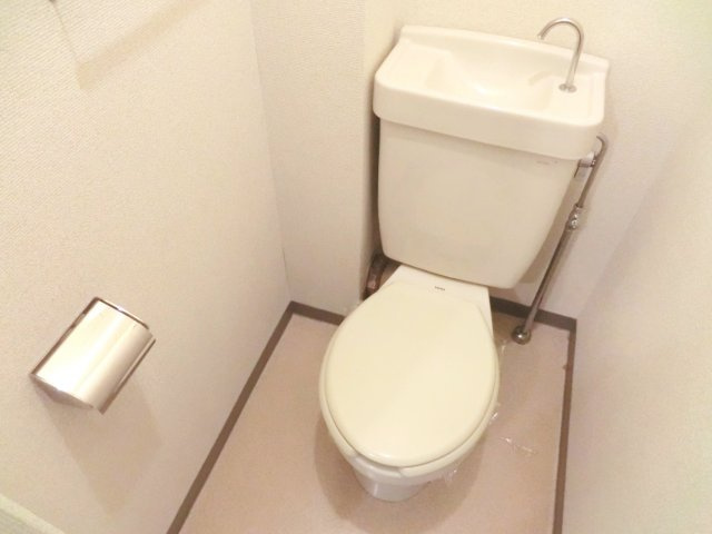 ホワイトオークヴィラ中尾台のトイレ|別室参考写真です。