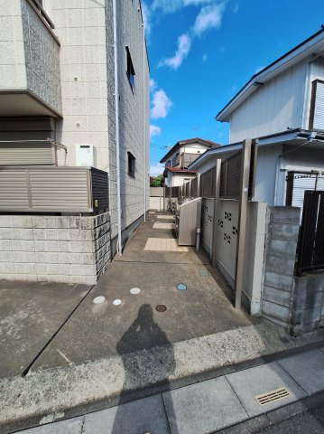 メゾン北浦和のエントランス