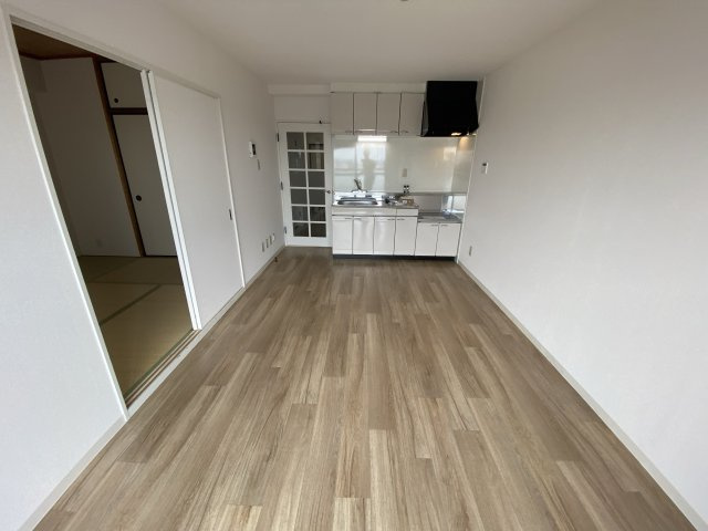 ブリージェ姫路の居間・リビング