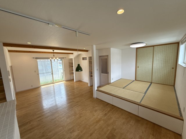 岩端貸家の居間・リビング