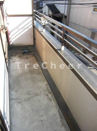 エクセレントイズミのバルコニー