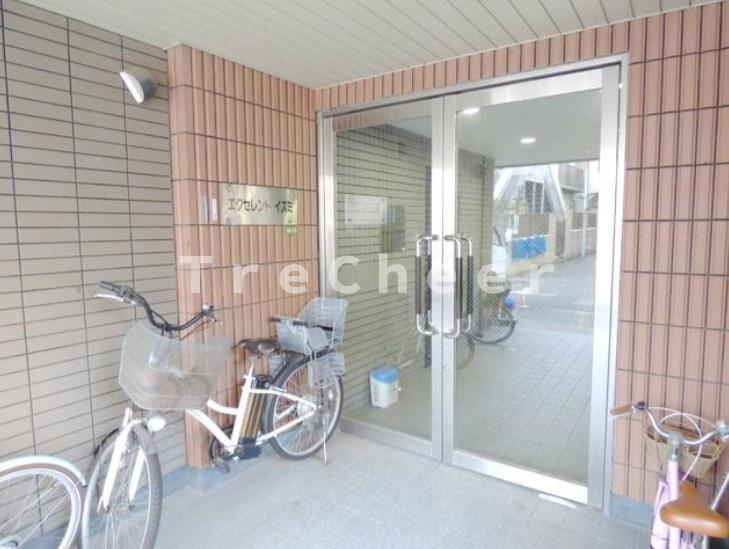 エクセレントイズミのエントランス