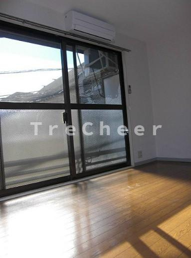 エクセレントイズミの居間・リビング