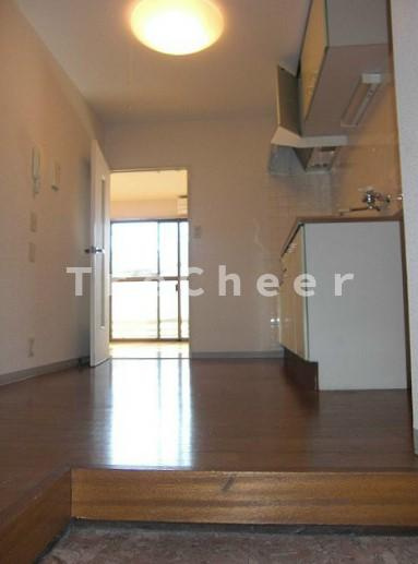 エクセレントイズミの玄関