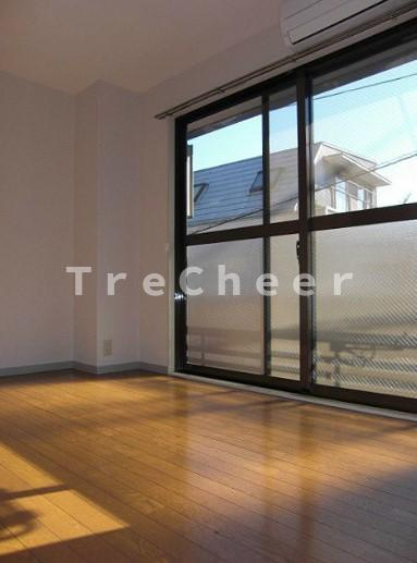 エクセレントイズミの寝室