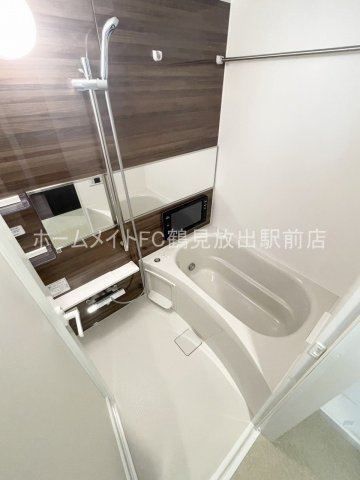 東大阪市長田中１丁目の賃貸マンションの浴室