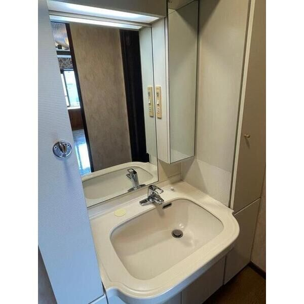 日進ヒルズ代官山の洗面所