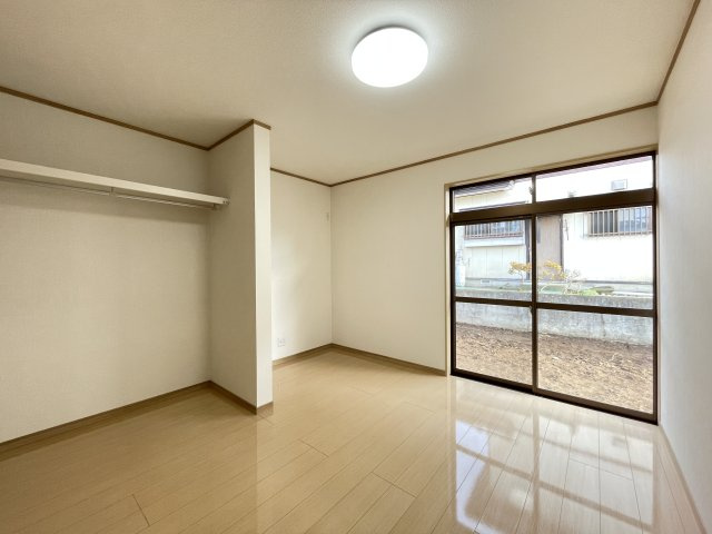 三戸郡階上町大字道仏字耳ケ吠の洋室