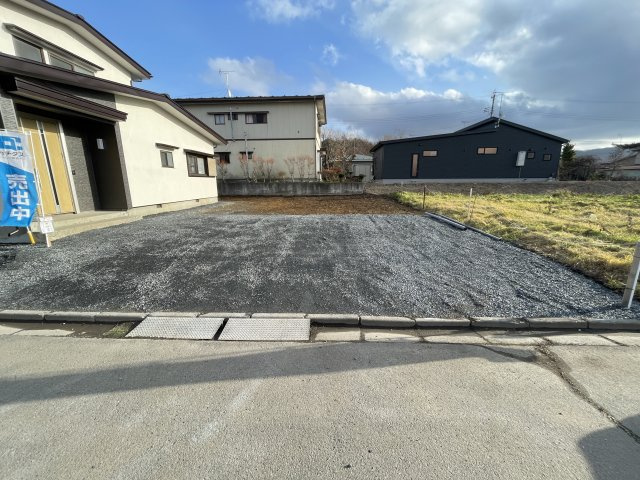 三戸郡階上町大字道仏字耳ケ吠の駐車場