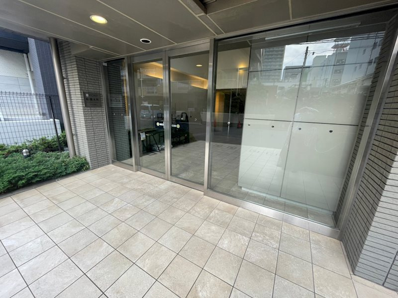 S-FORT船橋本町のエントランス