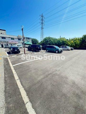 コンテンポラリー貴崎の駐車場|駐車場があります
