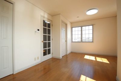 【洋室】 | ベルエ・ポック