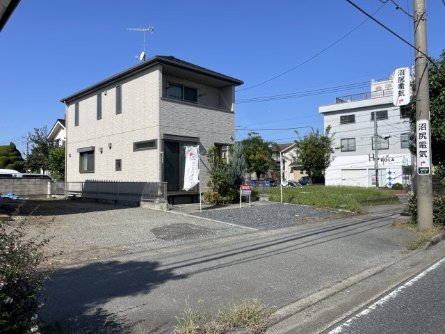 【前面道路含む現地写真】 | 深谷市上柴町東4丁目　中古戸建