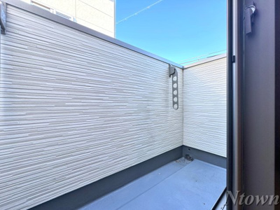 【バルコニー】 | GRANDTIC車道（グランティッククルマミチ） | 暖かな日差しのふりそそぐバルコニー