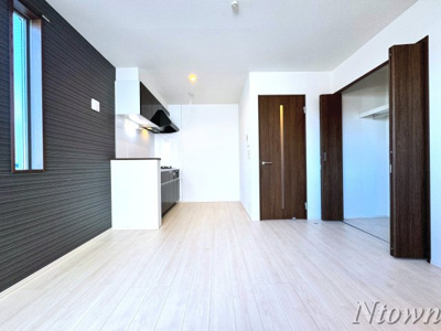 【内装】 | GRANDTIC車道（グランティッククルマミチ） | 明るい室内です