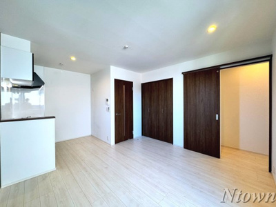 【居間・リビング】 | GRANDTIC車道（グランティッククルマミチ） | こちらのリビングで趣味の時間をお楽しみください