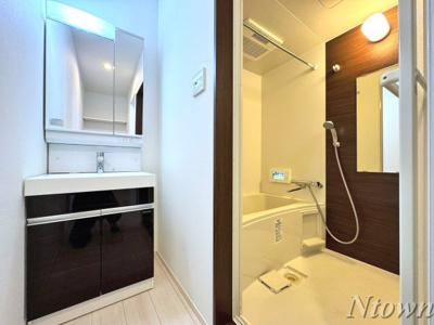 【洗面所】 | GRANDTIC車道（グランティッククルマミチ） | スペースが確保できる洗面所です