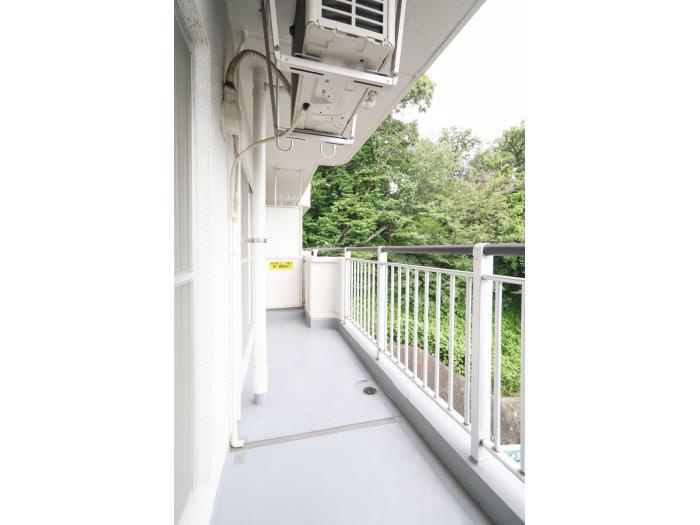 【バルコニー】