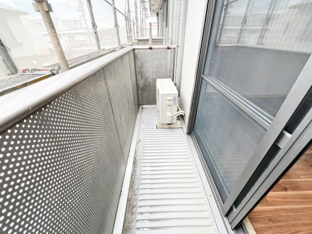 シャーメゾン・フレール D棟のバルコニー