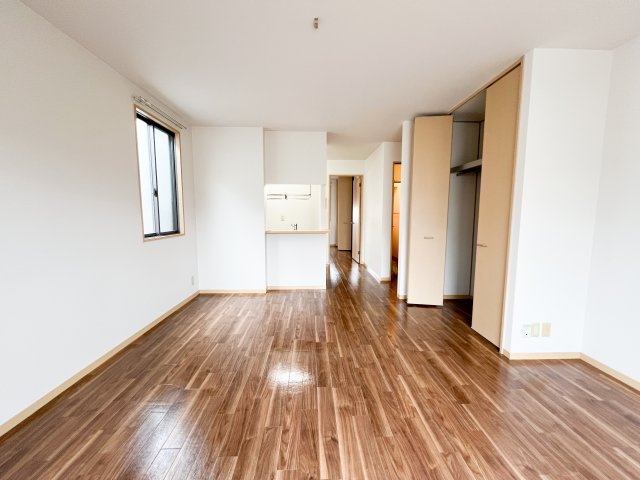 シャーメゾン・フレール D棟の居間・リビング