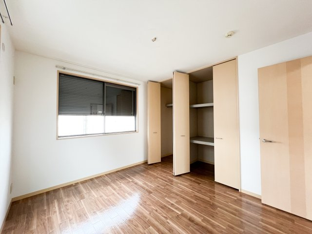 シャーメゾン・フレール D棟の収納