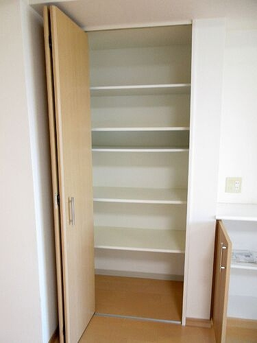 センチュリーつくばみらい平Ｂのその他|物入(LD約15.6畳)　※前回募集時2023年11月撮影