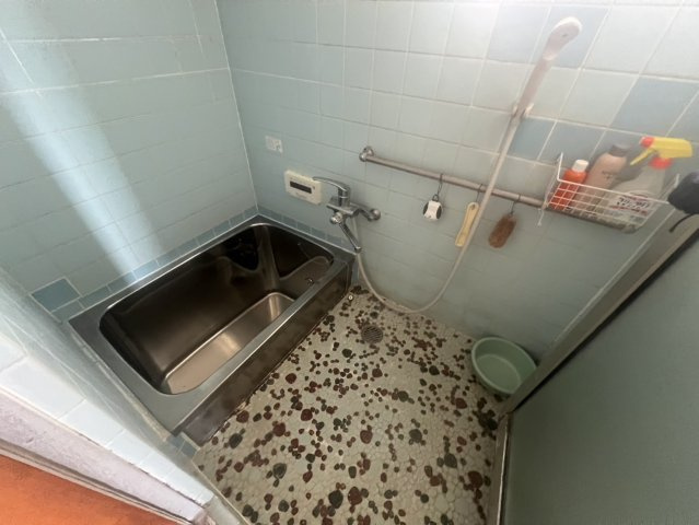 明石市野々上貸家の浴室