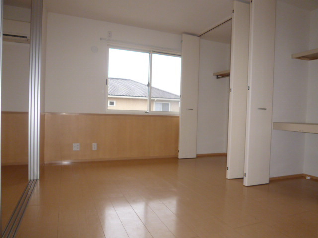 ヴィスタ桑田Ⅷの洋室|洋室